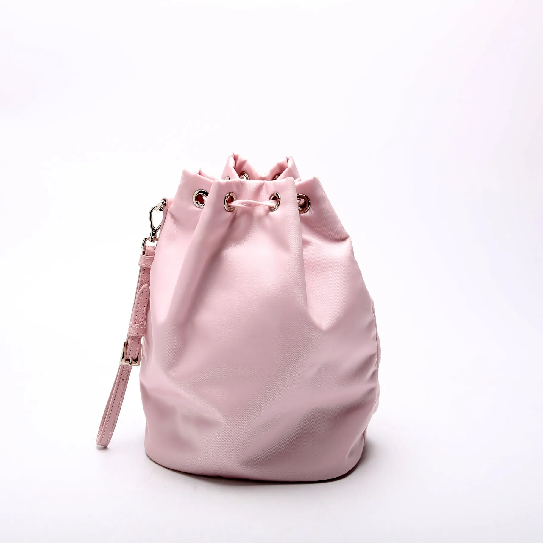 1NE369 Re-Nylon Drawstring Pouch Pink