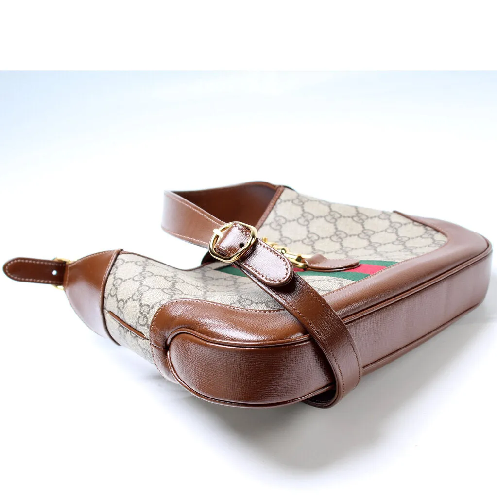 636706 Small 1961 Jackie Hobo