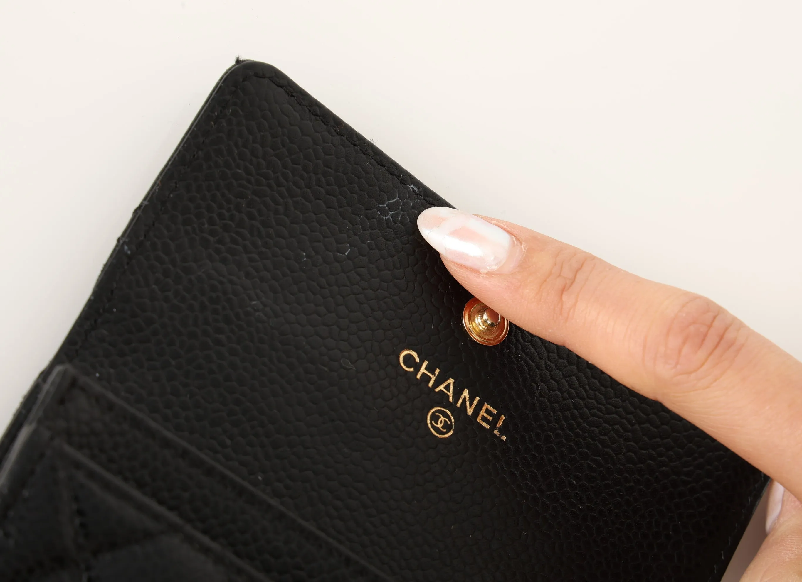 Chanel 2015 Caviar Cardholder w/ Chain