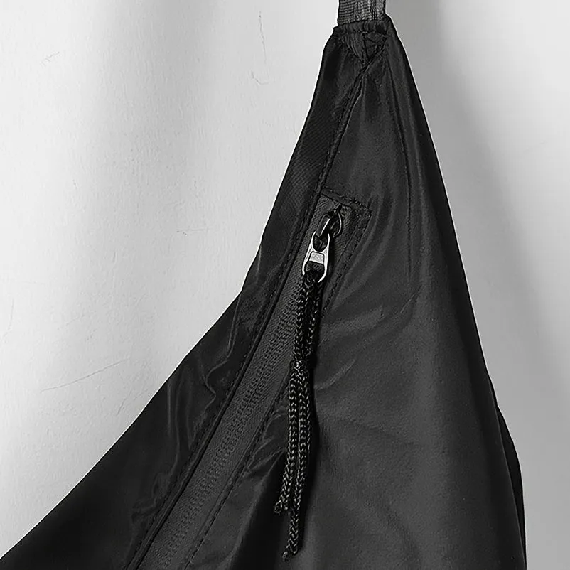 Uakiss Large Capacity Nylon Crossbody Bag, Adjustable Strap, Minimalist Black Shoulder Bag for School, Work, Travel & Sports