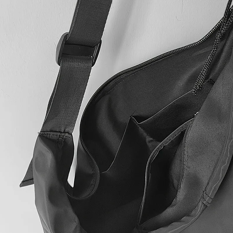 Uakiss Large Capacity Nylon Crossbody Bag, Adjustable Strap, Minimalist Black Shoulder Bag for School, Work, Travel & Sports